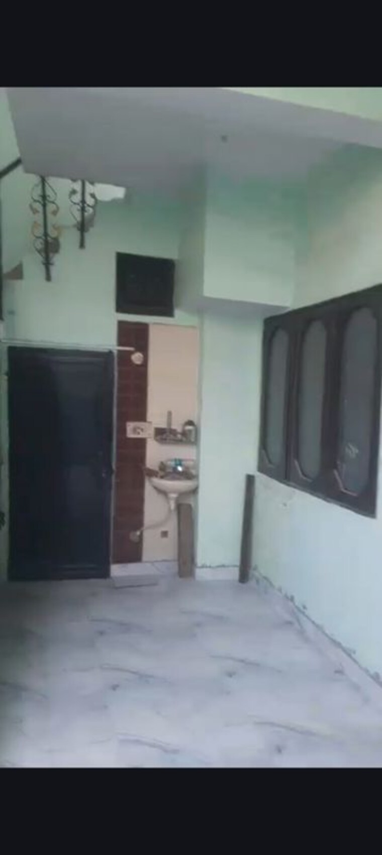 Room, i block shastri nagar 6 Bedroom 350 Sq.Yd. Independent House In I Block Shastri Nagar Ghaziabad 10381115