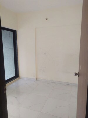Room in 1 BHK Apartment at Sakai Shraddha CHS, Naigaon West – for Sale