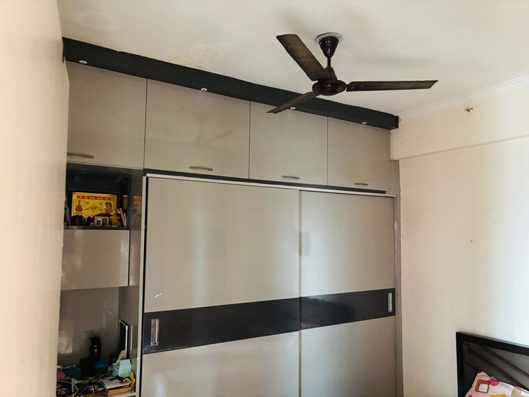 undefined, gaur-city-2-14th-avenue 1 Bedroom 450 Sq.Ft. Apartment In Sector 16c Greater Noida Greater Noida 9658603