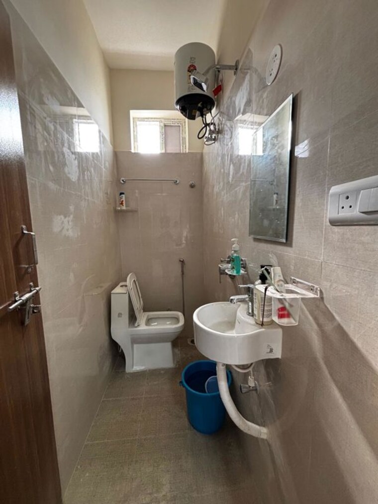 Bathroom, gachibowli-county-phase-4 1 RK 650 Sq.Ft. Apartment In Gachibowli Hyderabad 10381228