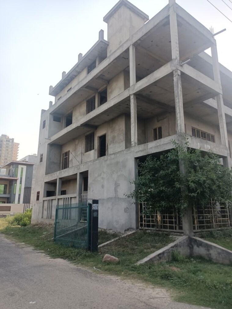 Exterior View, raj nagar extension 6+ Bedroom 326 Sq.Yd. Independent House In Raj Nagar Extension Ghaziabad 10381286