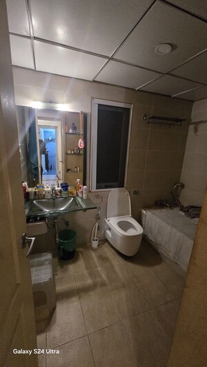 Team Area in 3 BHK Apartment at Kumar Presidency, Koregaon Park – for Rent