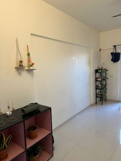 1 BHK + Pooja Room Apartment For Rent in Goel Ganga Amber