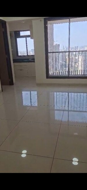 Room in 2 BHK Apartment at Chandak 34 Park Estate, Goregaon West – for Rent