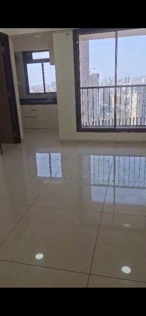Room in 2 BHK Apartment at Chandak 34 Park Estate, Goregaon West – for Rent