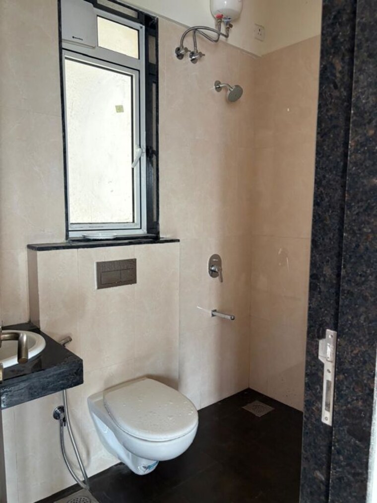 Bathroom, sheth-avante 1.5 Bedroom 554 Sq.Ft. Apartment In Kanjurmarg West Mumbai 10381329
