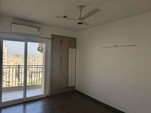 Room in 2 BHK Apartment at Pyramid Square 67A, Sector 67 – for Sale