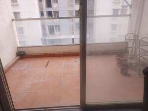 Balcony in 1.5 BHK Apartment at Ravinanda Skylights, Wagholi – for Rent