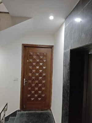 Building Lobby in 5 BHK Builder Floor at Sector 52 – for Rent