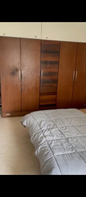 Room in 3 BHK Apartment at Navin Nagar – for Rent