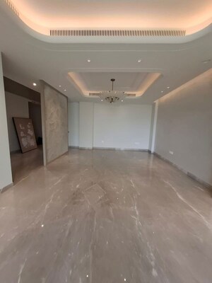 Room in 4 BHK Builder Floor at Vasant Vihar – for Rent