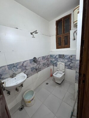 Bathroom in 2 BHK Builder Floor at Sector 57 – for Rent