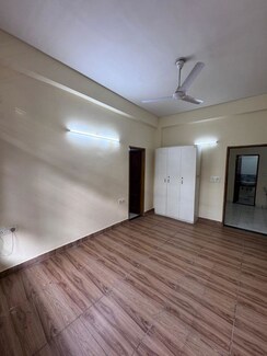 2 BHK + Pooja Room Builder Floor For Rent in Sector 57