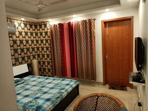 Bedroom in 3 BHK Builder Floor at Sector 57 – for Rent
