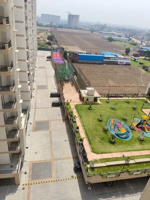 Master Plan in 3 BHK Apartment at Malwa Escon Primera, International Airport Road – for Rent
