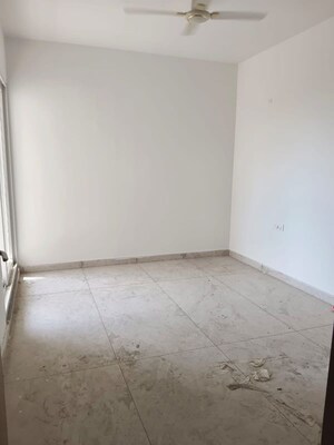Room in 3 BHK Apartment at Malwa Escon Primera, International Airport Road – for Rent