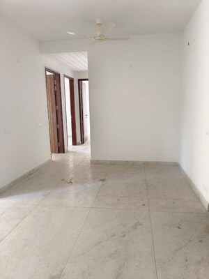 Room in 3 BHK Apartment at Malwa Escon Primera, International Airport Road – for Rent