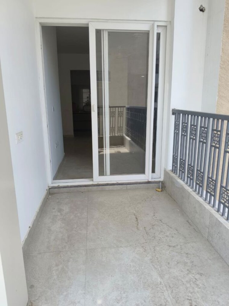 Balcony, malwa-escon-primera 3 Bedroom 1900 Sq.Ft. Apartment In International Airport Road Zirakpur 10381431