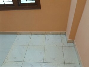 Room in 2 BHK Apartment at Chanda Nagar – for Rent