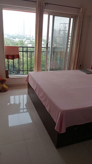 Bedroom in 2 BHK Apartment at Alta Vista Phase I, Chembur – for Rent