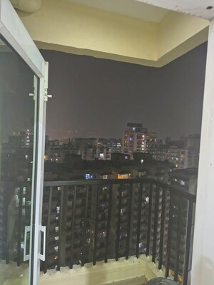 2 BHK Apartment For Rent in Gaur City 2 - 12th Avenue, Sector 16c Greater Noida