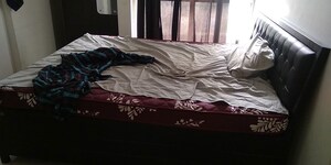 Bedroom in  Pg at Kavesar – for Rent