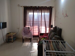 Living Room in  Pg at Kavesar – for Rent