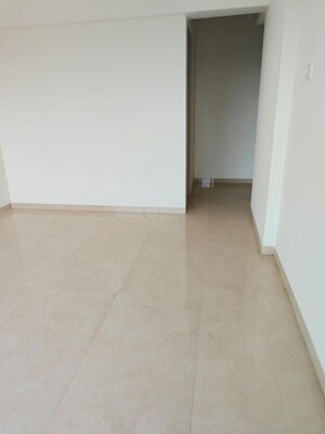 Room in 4 BHK Apartment at Anand Bhavan Vile Parle West, Vile Parle West – for Rent