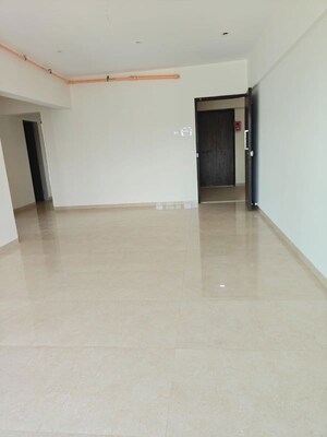 Room in 4 BHK Apartment at Anand Bhavan Vile Parle West, Vile Parle West – for Rent