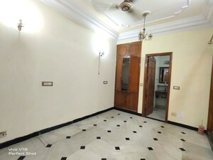 Room in 2 BHK Builder Floor at Kailash Hills – for Rent