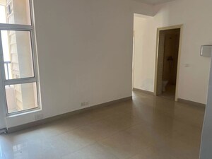 Room in 2 BHK Apartment at Gaur City 5th Avenue, Sector 4 Greater Noida – for Sale