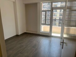 2 BHK Apartment For Sale in Gaur City 5th Avenue
