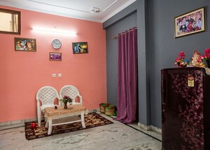 Bedroom in 2 BHK Independent House at Krishna Nagar – for Rent
