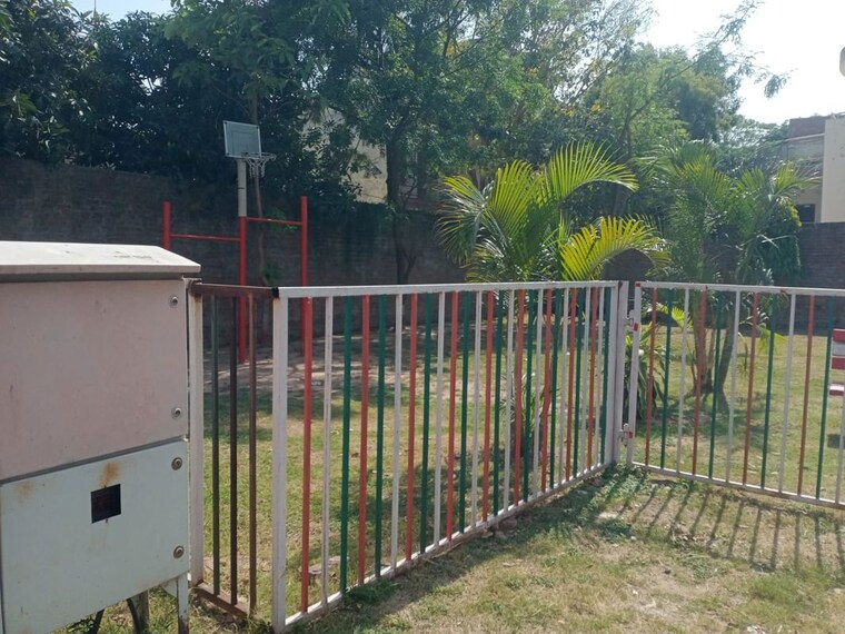 Exterior View, preet colony  143 Sq.Yd. Plot In Preet Colony Zirakpur 10378470