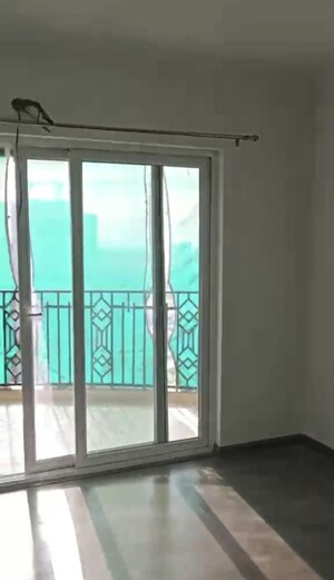 Room in 3 BHK Apartment at ATS Kocoon, Sector 109 – for Rent