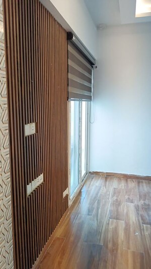 Furnished Amenities in 2 BHK Apartment at Samridhi Luxuriya Avenue, Sector 150 – for Rent