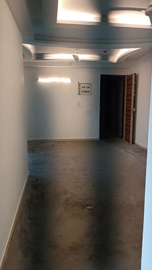 Room in 2 BHK Apartment at Samridhi Luxuriya Avenue, Sector 150 – for Rent