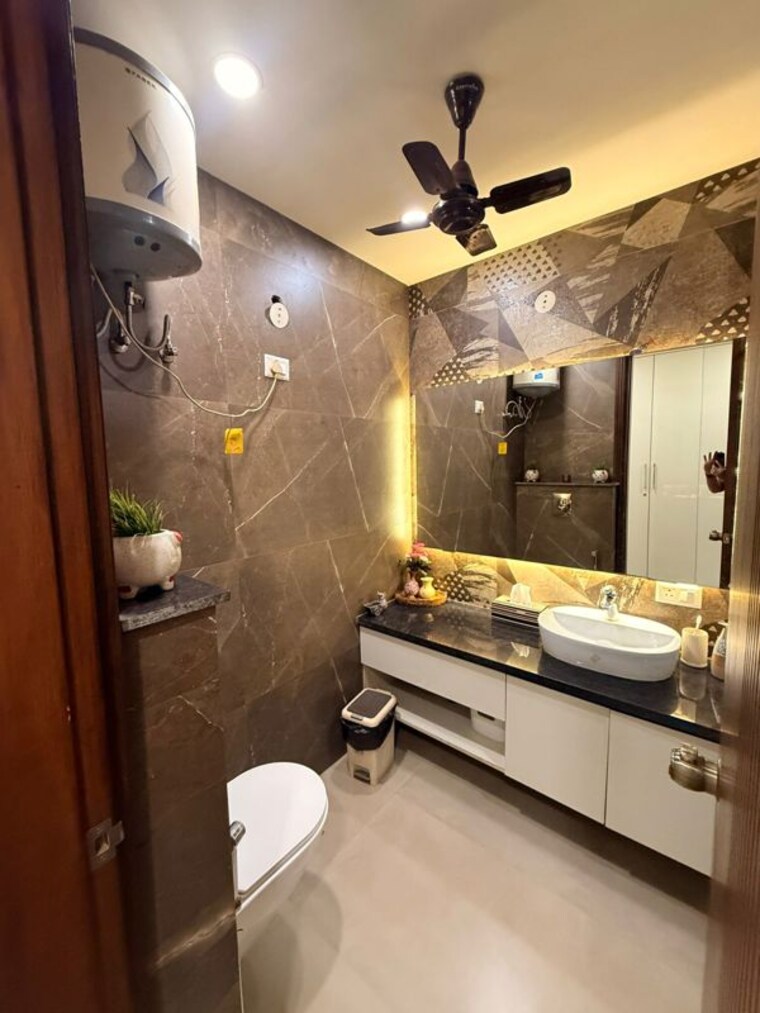 Kitchen, palam-vihar-residents-association 4 Bedroom 3240 Sq.Ft. Builder Floor In Palam Vihar Gurgaon 10381509