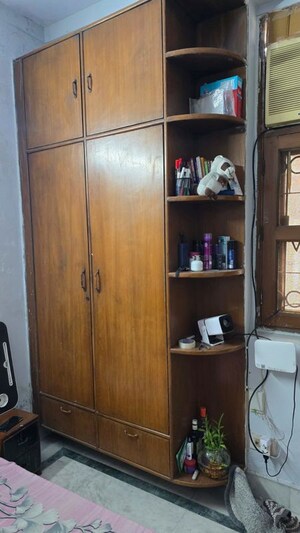 Furnished Amenities in 1 BHK Independent House at RWA Apartments Sector 12, Sector 12 – for Rent