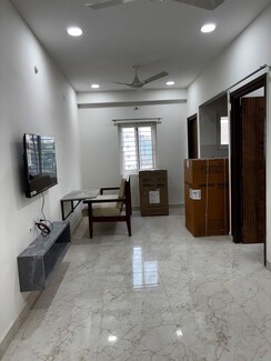 1 BHK + Pooja Room,Servant Room,Study Room,Extra Room,Basement Apartment For Rent in Kamala Arcade Kondapur