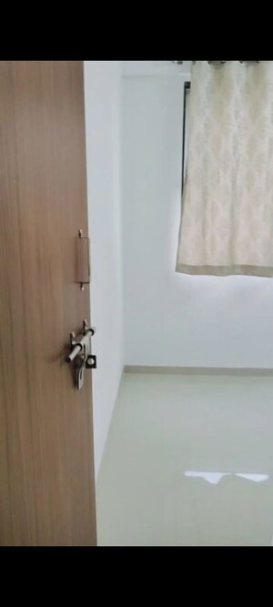 Room in 2 BHK Apartment at Chandan Garden, Nibm Road – for Rent