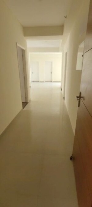 Building Lobby in 2.5 BHK Apartment at Imperia Esfera, Sector 37c – for Sale