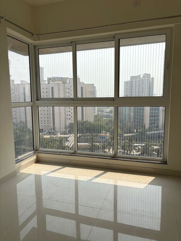 1.5 BHK + Extra Room Apartment For Rent in Sheth Avante