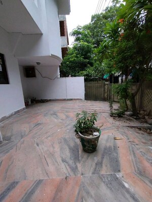 Balcony in 3 BHK Independent House at Palam Vihar Residents Association, Palam Vihar – for Rent