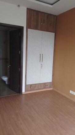 2 BHK Apartment For Sale in Baani City Center