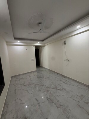 Room in 2 BHK Builder Floor at Palm Residency Chhatarpur, Chattarpur – for Rent