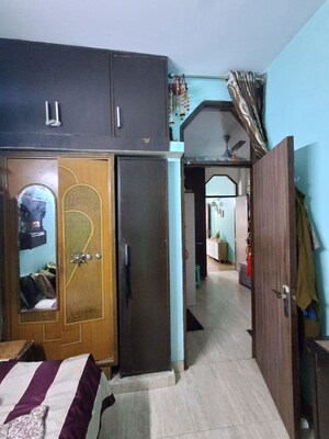 Furnished Amenities in 2 BHK Builder Floor at Lajpat Nagar I – for Rent
