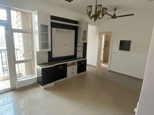 Room in 2 BHK Apartment at Gaur City 5th Avenue, Sector 4 Greater Noida – for Sale