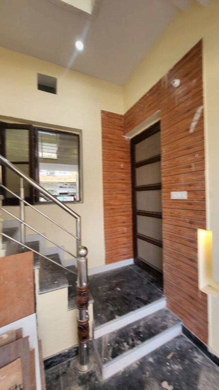 undefined, bhabat 2.5 Bedroom 120 Sq.Yd. Independent House In Bhabat Zirakpur 10381628