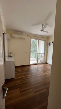 4 BHK +Apartment For Rent in Sector 56